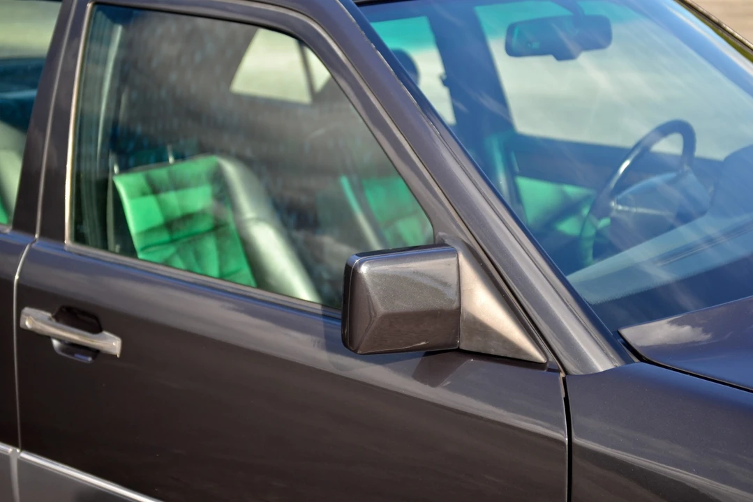 1993 Mercedes-Benz 500E & E500 - Image 16 of 21