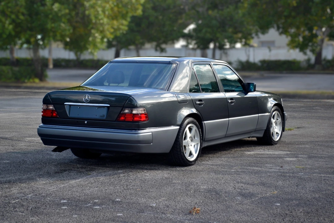 1993 Mercedes-Benz 500E & E500 - Image 9 of 21
