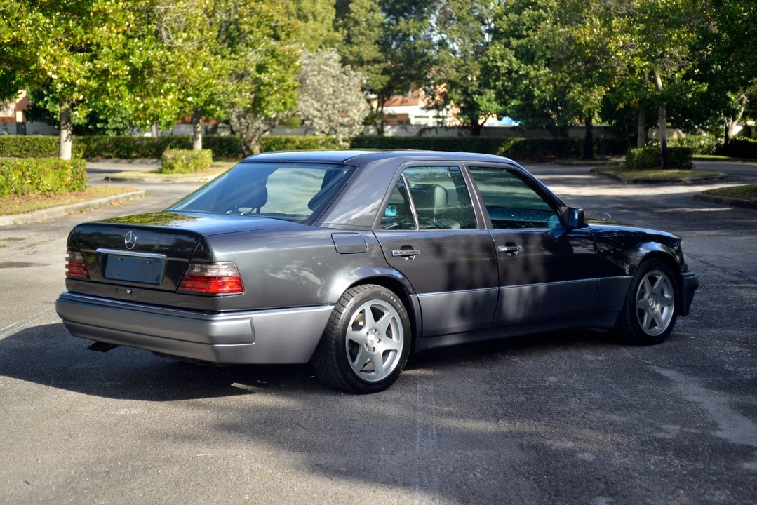 1993 Mercedes-Benz 500E & E500 - Image 5 of 21