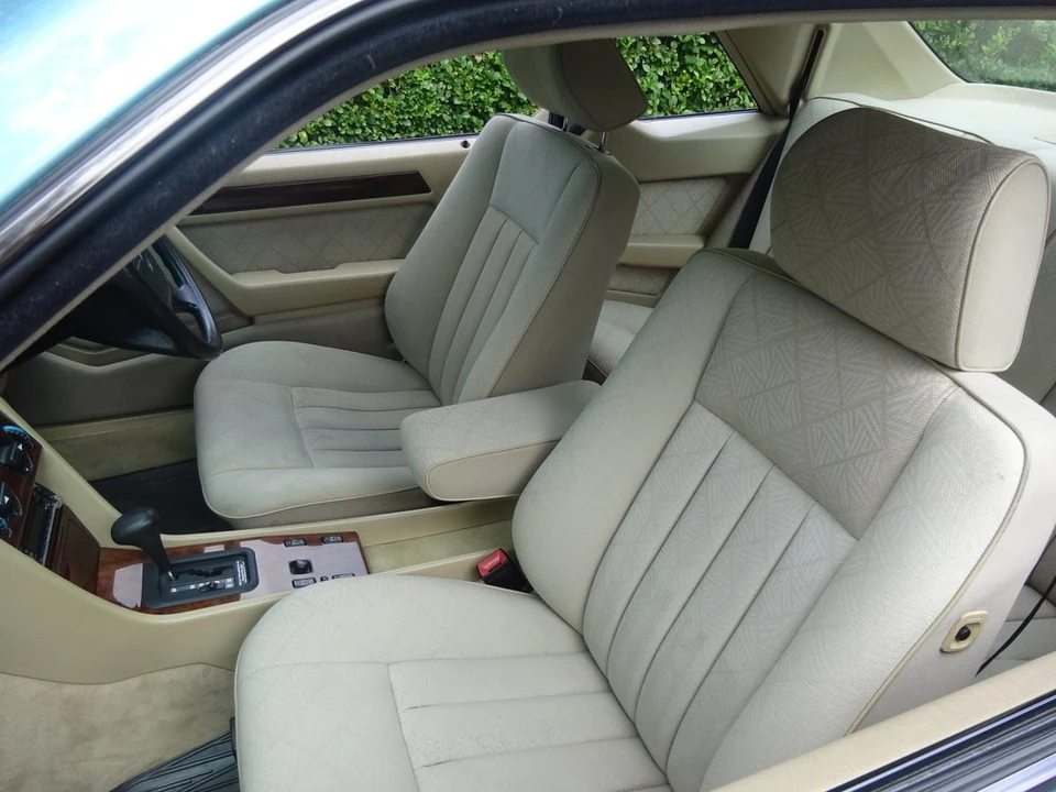 1993 Mercedes-Benz W124 E-Class - Image 21 of 30