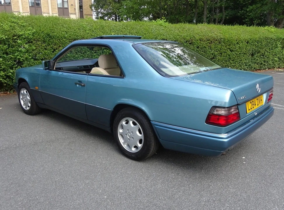 1993 Mercedes-Benz W124 E-Class - Image 15 of 30