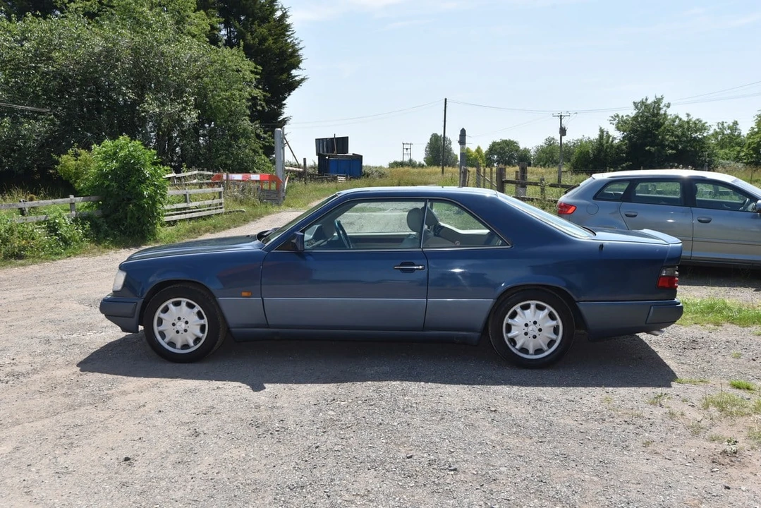 1993 Mercedes-Benz W124 E-Class - Image 5 of 30