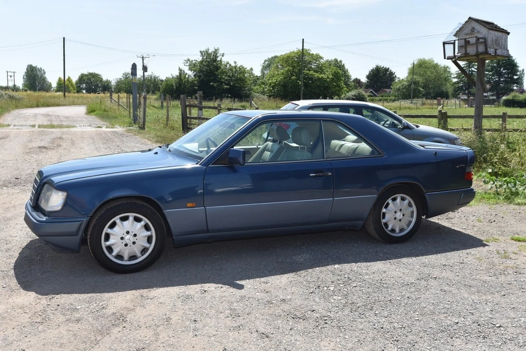 1993 Mercedes-Benz W124 E-Class - Image 12 of 30