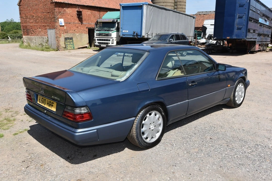 1993 Mercedes-Benz W124 E-Class - Image 16 of 30