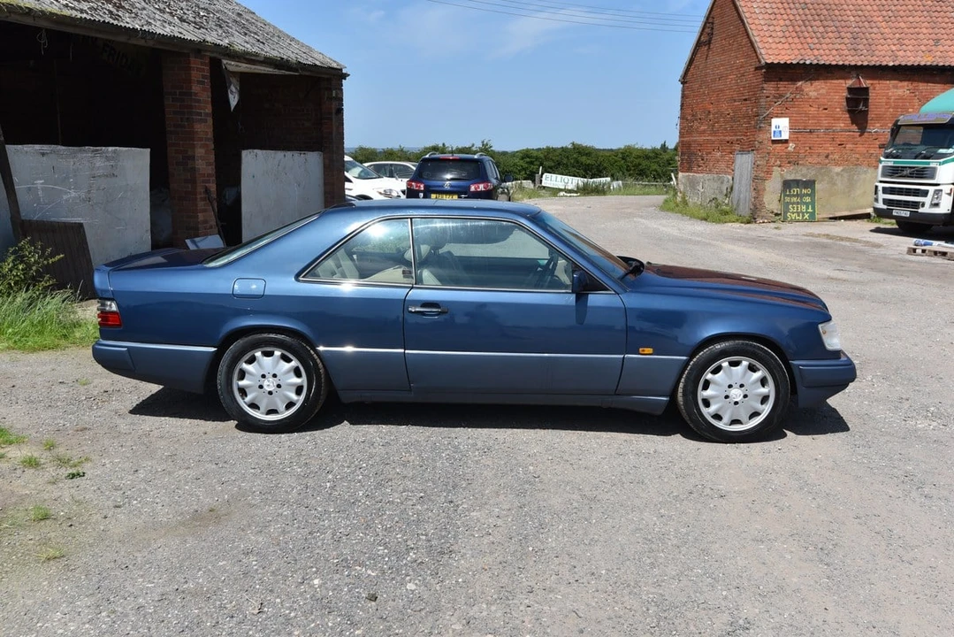 1993 Mercedes-Benz W124 E-Class - Image 4 of 30
