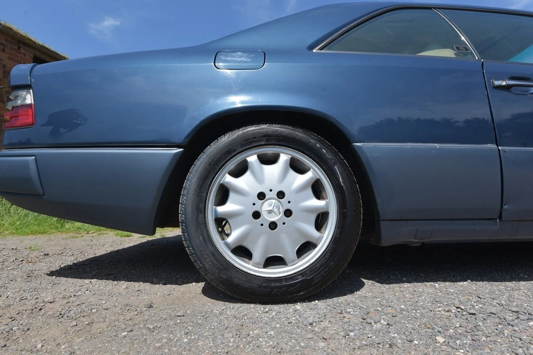 1993 Mercedes-Benz W124 E-Class - Image 19 of 30
