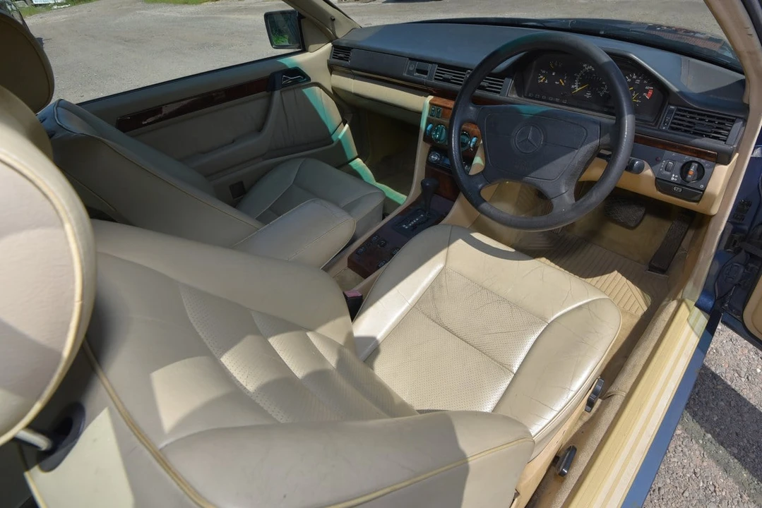 1993 Mercedes-Benz W124 E-Class - Image 23 of 30