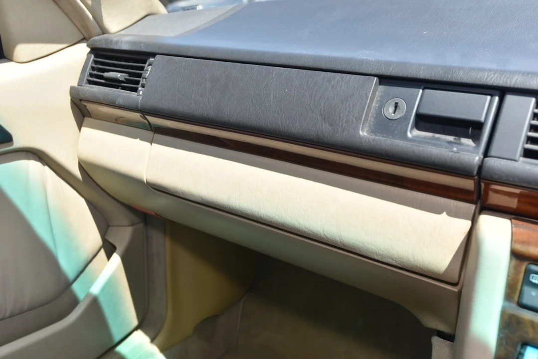 1993 Mercedes-Benz W124 E-Class - Image 28 of 30