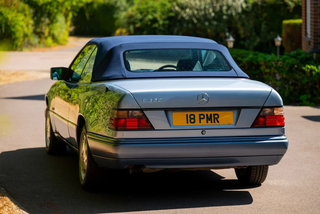 1993 Mercedes-Benz W124 E-Class - Image 11 of 31
