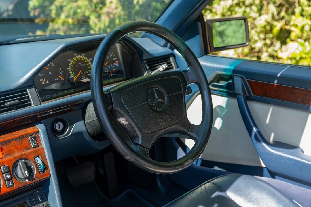 1993 Mercedes-Benz W124 E-Class - Image 31 of 31