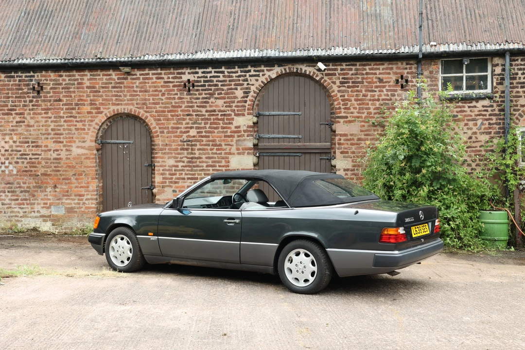 1993 Mercedes-Benz W124 E-Class - Image 18 of 28