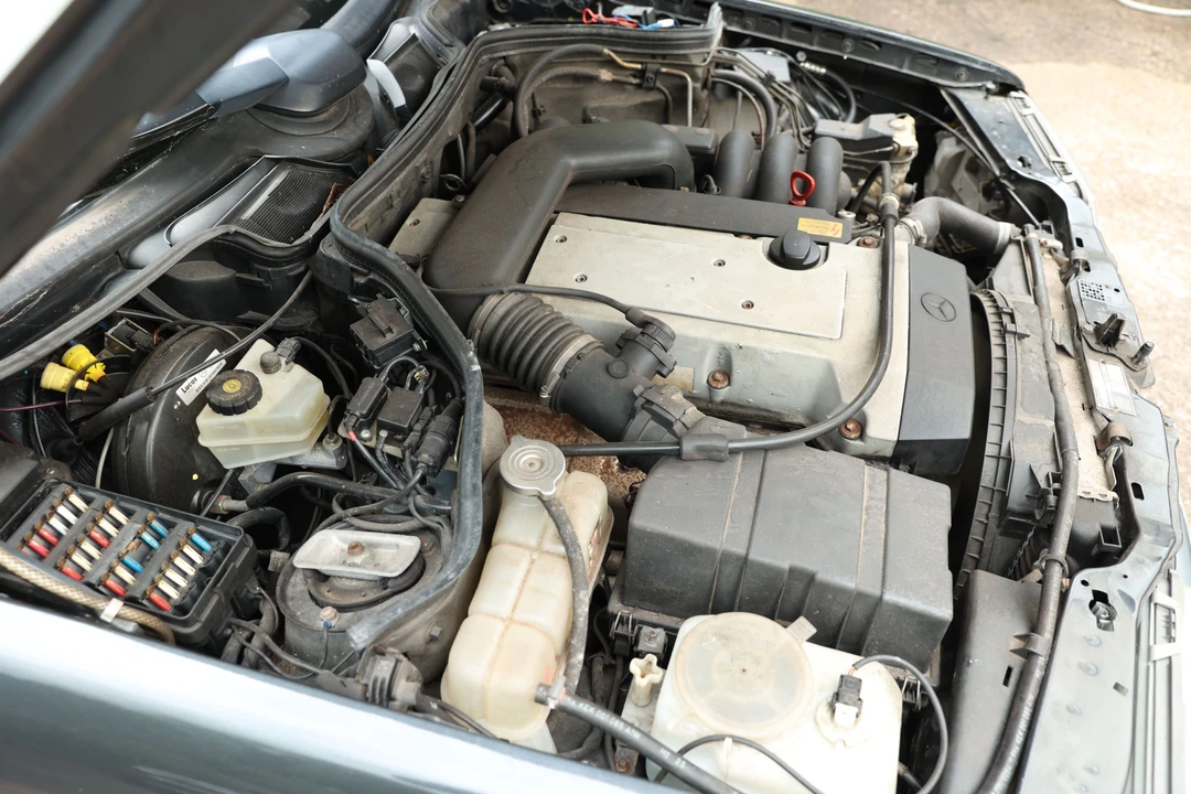 1993 Mercedes-Benz W124 E-Class - Image 16 of 28
