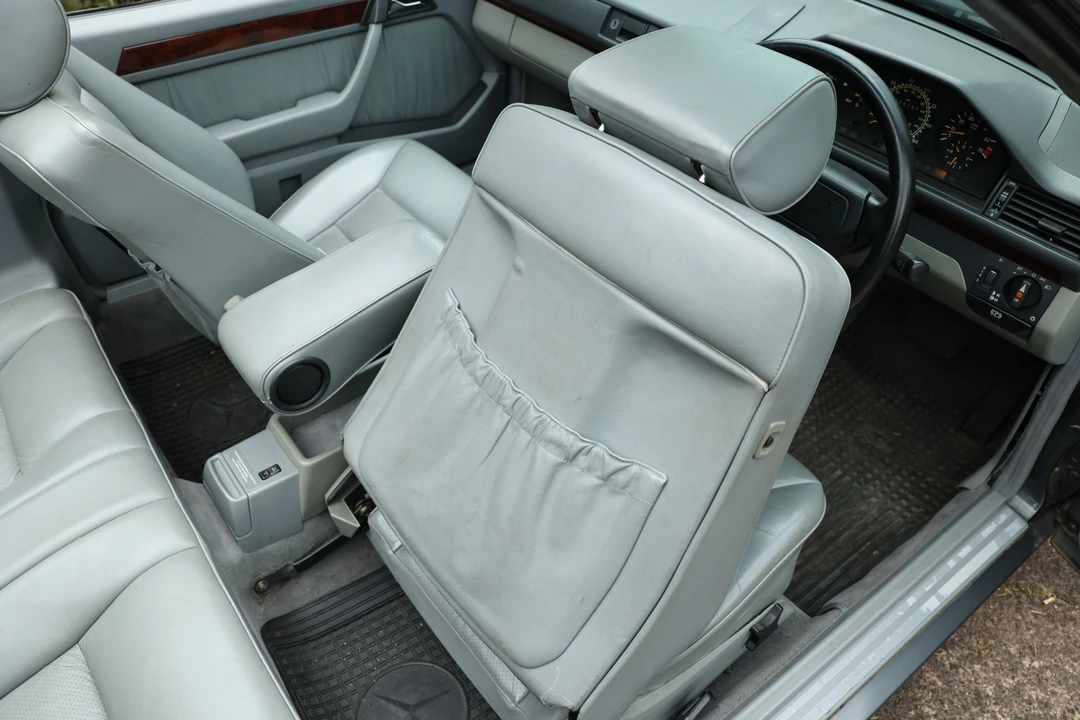 1993 Mercedes-Benz W124 E-Class - Image 13 of 28