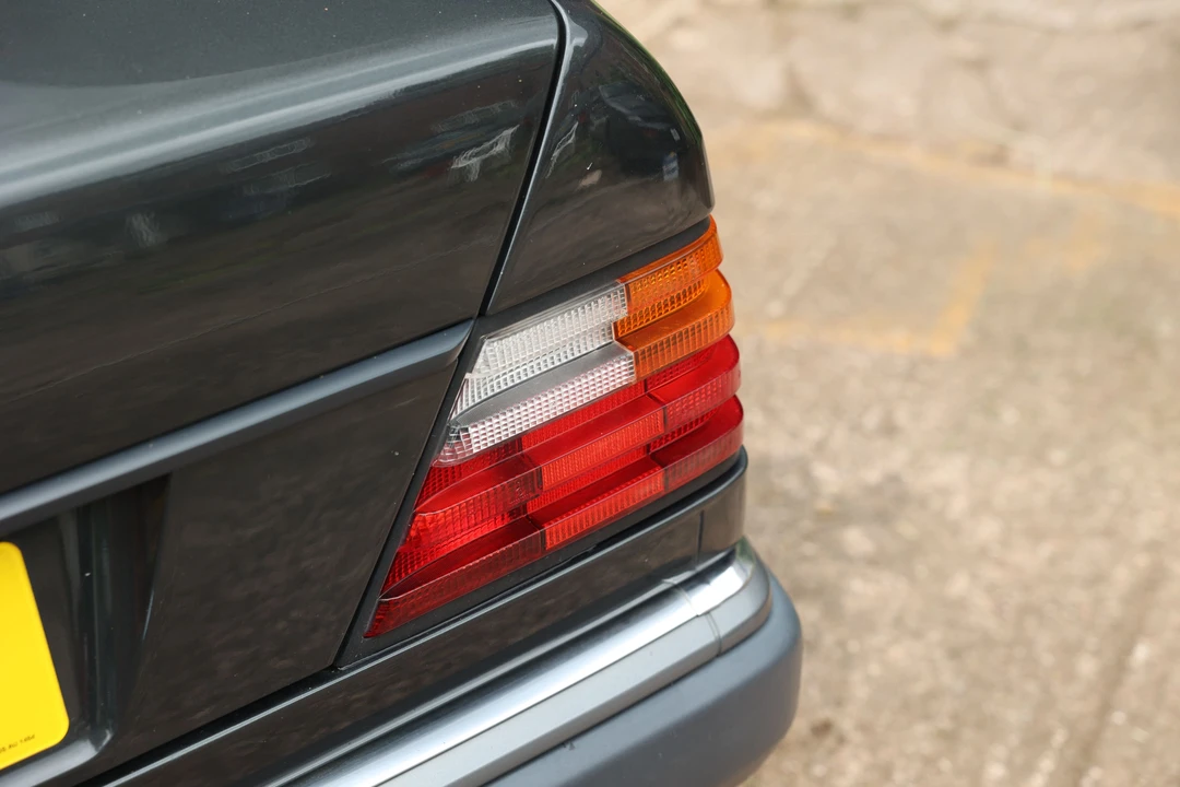 1993 Mercedes-Benz W124 E-Class - Image 21 of 28