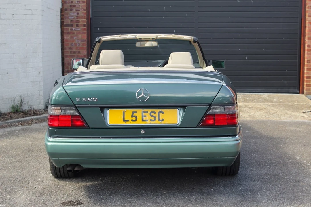 1993 Mercedes-Benz W124 E-Class - Image 20 of 30