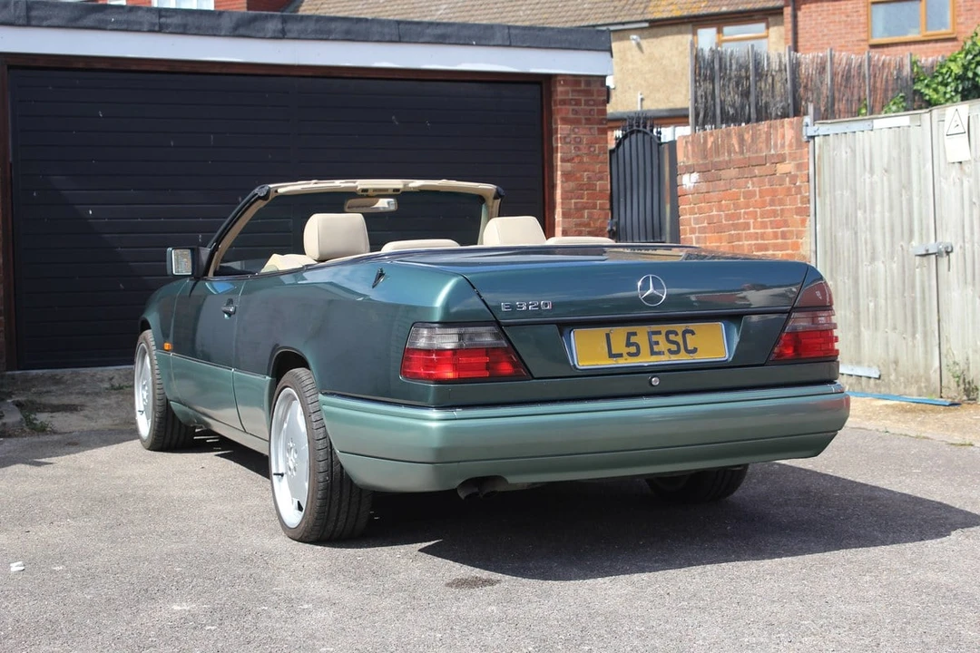 1993 Mercedes-Benz W124 E-Class - Image 21 of 30