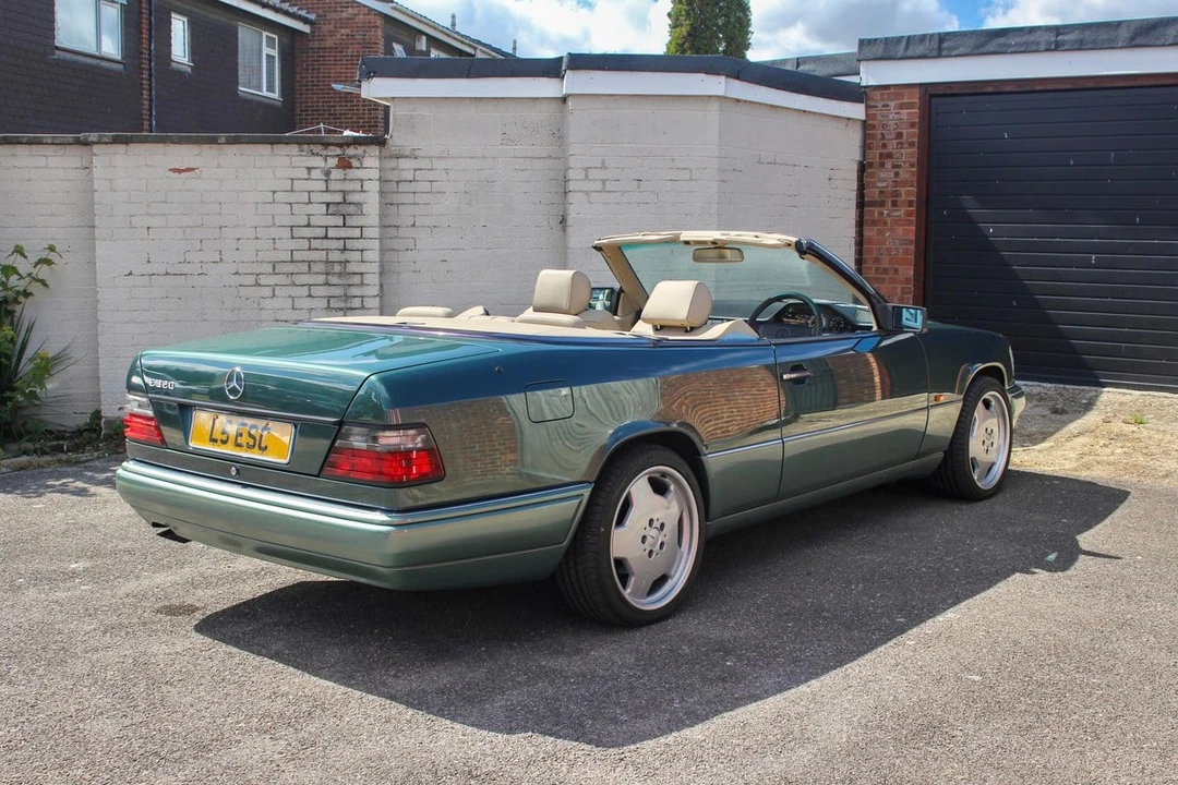 1993 Mercedes-Benz W124 E-Class - Image 18 of 30