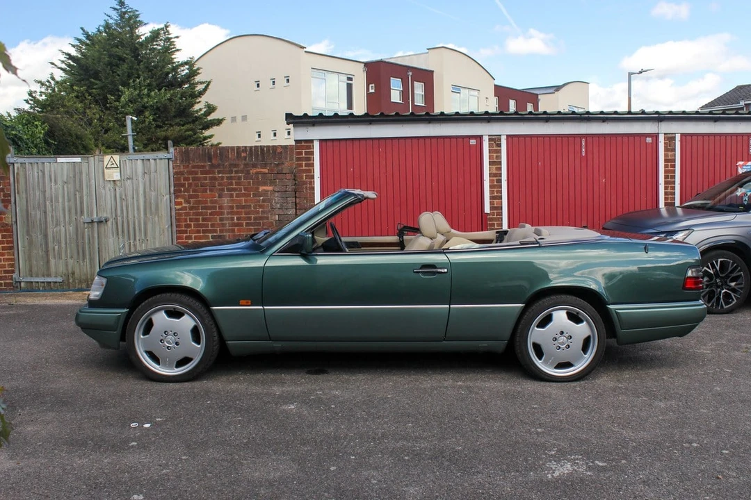 1993 Mercedes-Benz W124 E-Class - Image 17 of 30