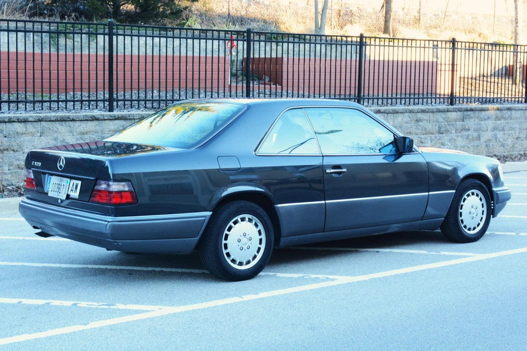 1993 Mercedes-Benz W124 E-Class - Image 4 of 5