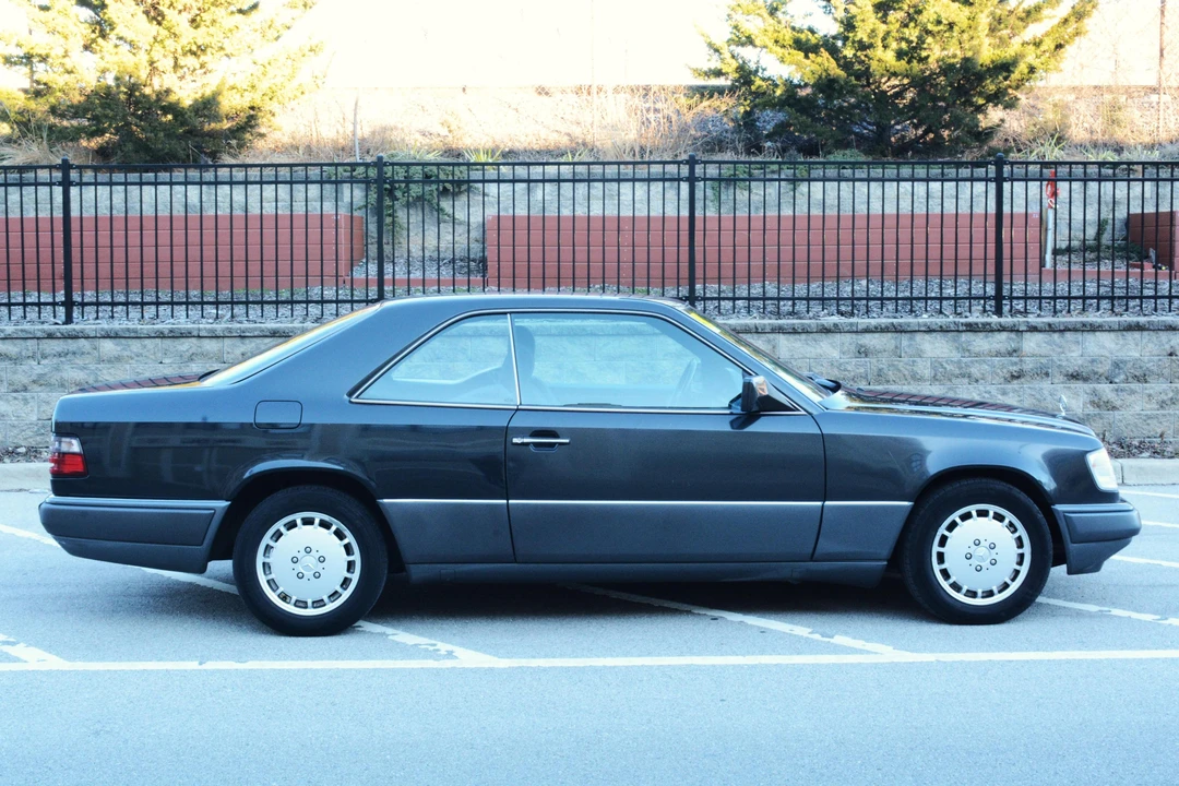 1993 Mercedes-Benz W124 E-Class - Image 3 of 5