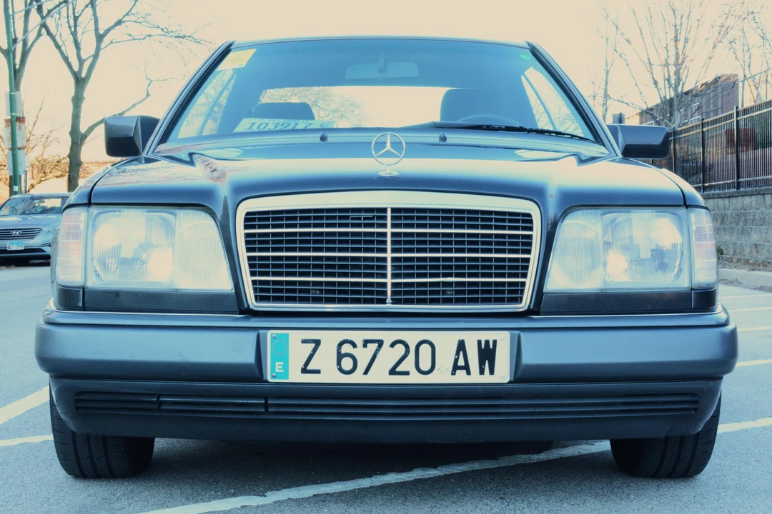 1993 Mercedes-Benz W124 E-Class - Image 2 of 5