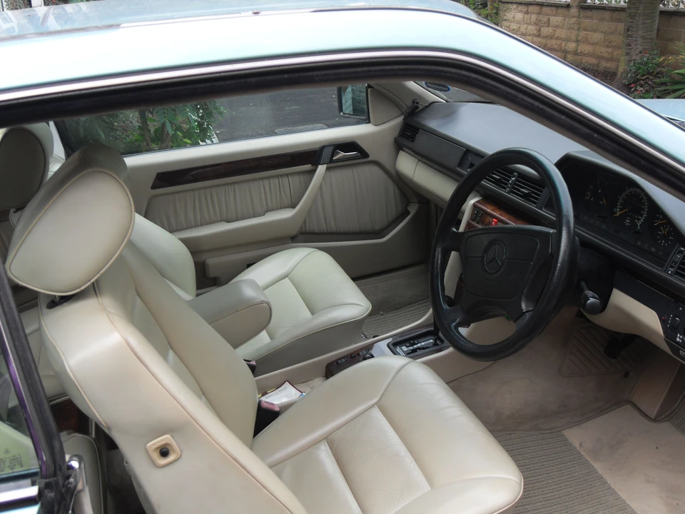 1993 Mercedes-Benz W124 E-Class - Image 4 of 4