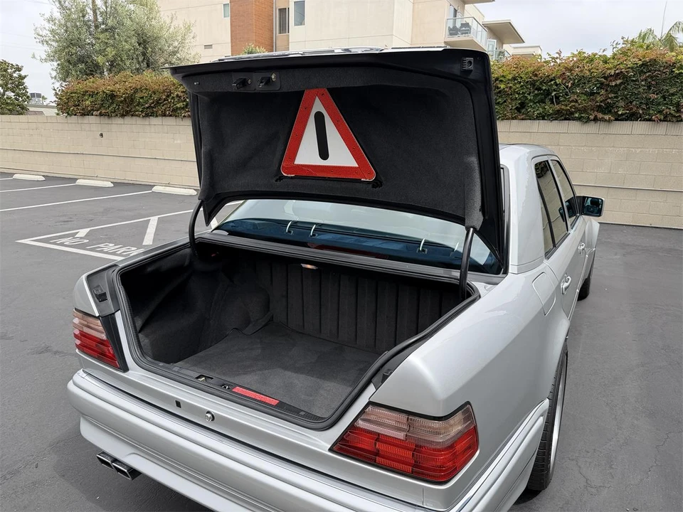 1993 Mercedes-Benz W124 E-Class - Image 20 of 21