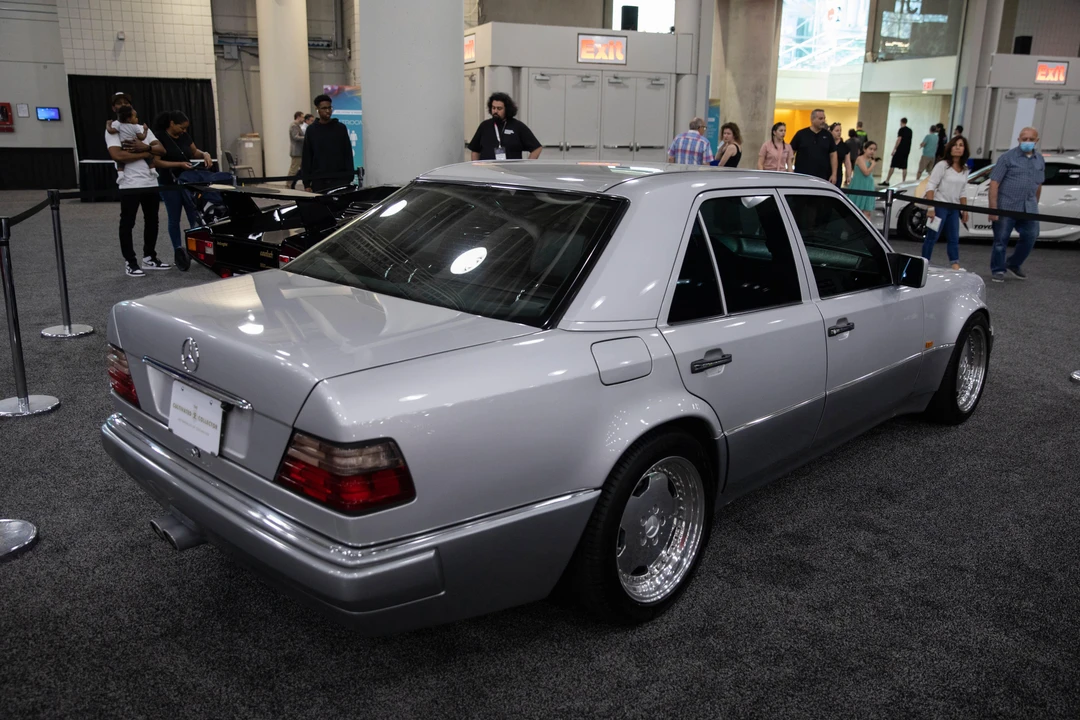 1993 Mercedes-Benz W124 E-Class - Image 20 of 31