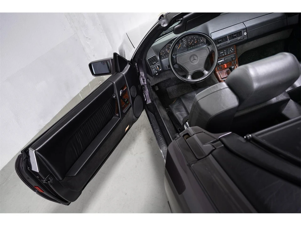 1993 Mercedes-Benz R129 SL-Class - Image 11 of 31