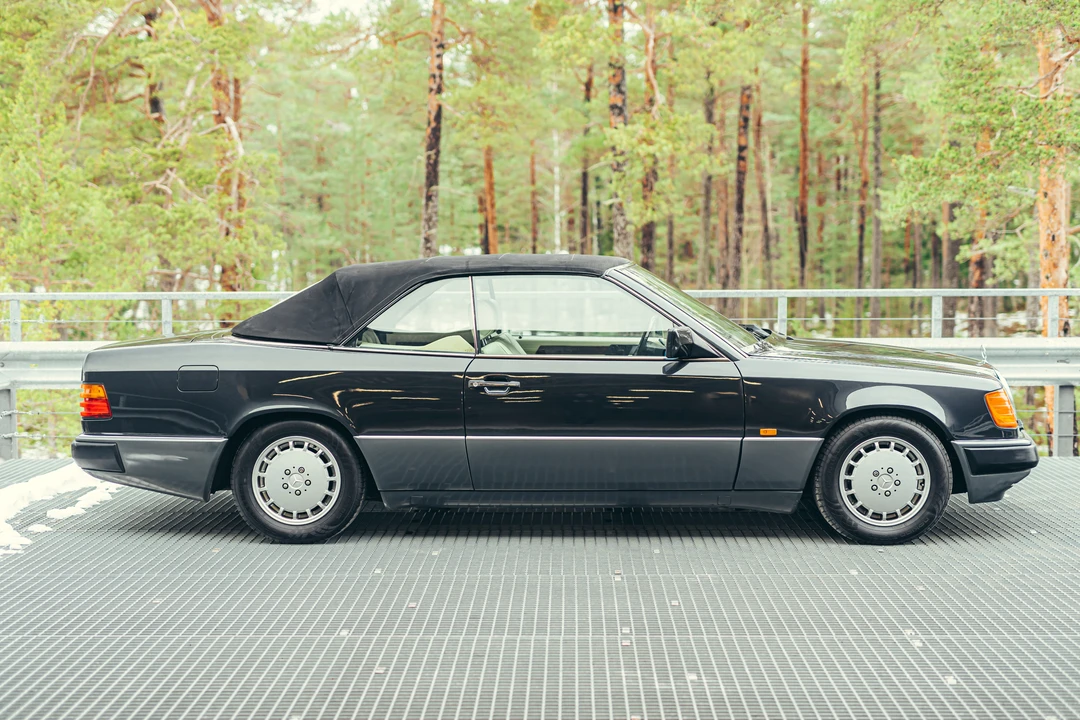 1993 Mercedes-Benz W124 E-Class - Image 6 of 31