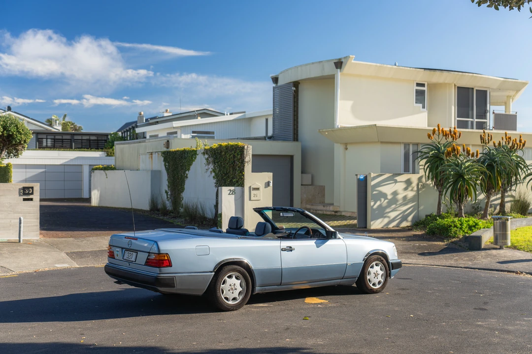 1993 Mercedes-Benz W124 E-Class - Image 14 of 31
