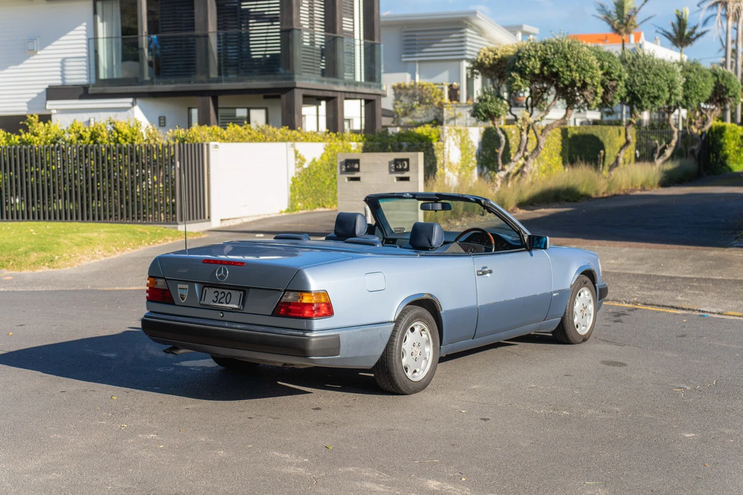 1993 Mercedes-Benz W124 E-Class - Image 13 of 31
