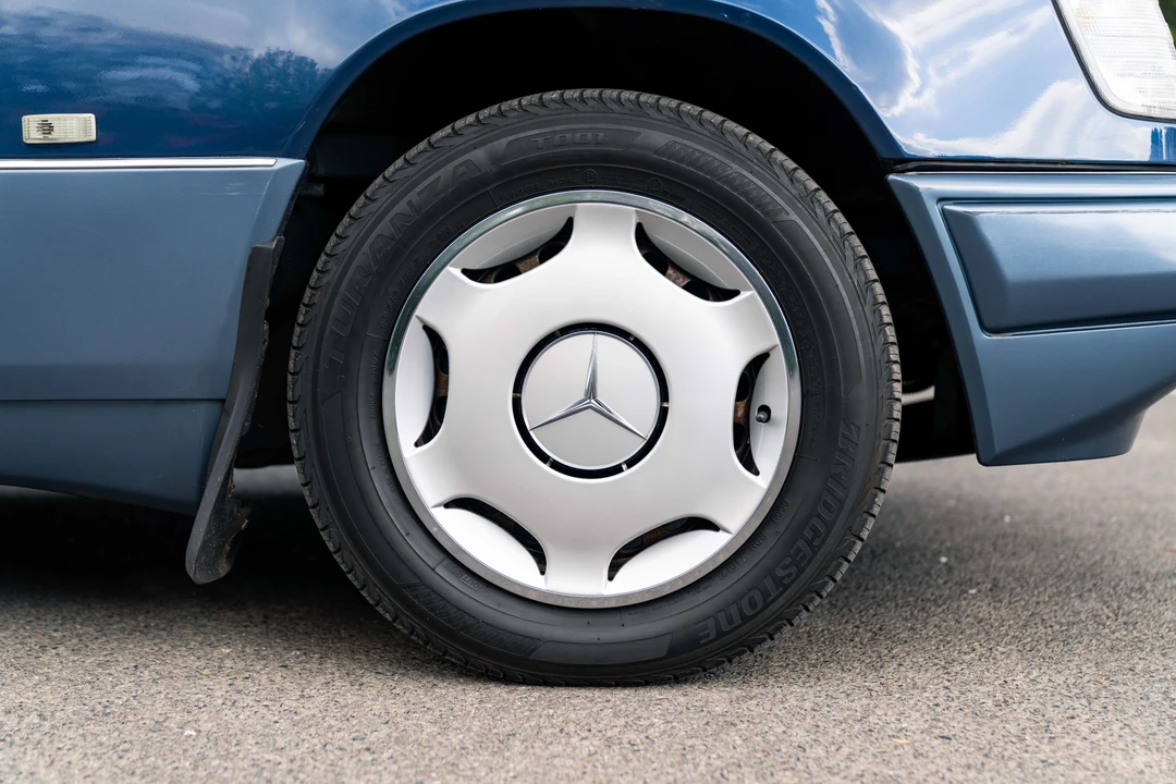 1993 Mercedes-Benz W124 E-Class - Image 29 of 31