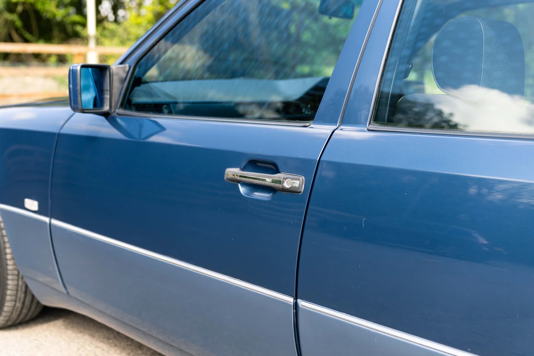 1993 Mercedes-Benz W124 E-Class - Image 22 of 31