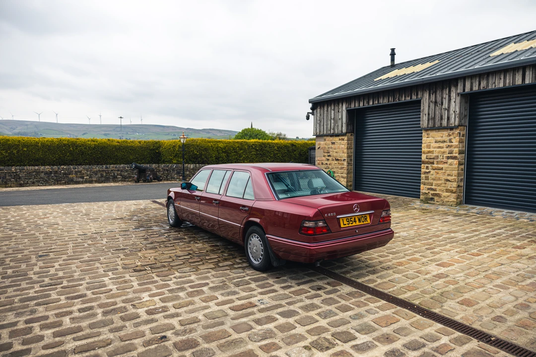 1993 Mercedes-Benz W124 E-Class - Image 5 of 31