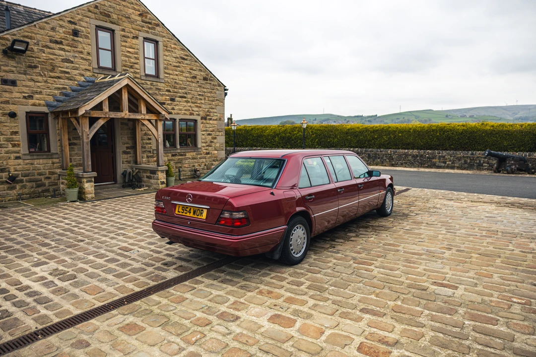 1993 Mercedes-Benz W124 E-Class - Image 7 of 31