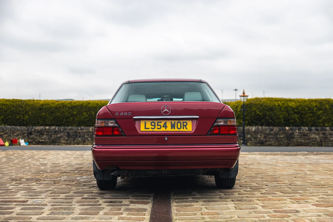 1993 Mercedes-Benz W124 E-Class - Image 20 of 31