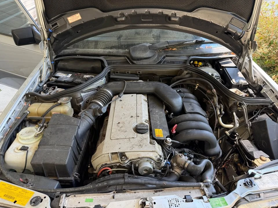 1993 Mercedes-Benz W124 E-Class - Image 9 of 17