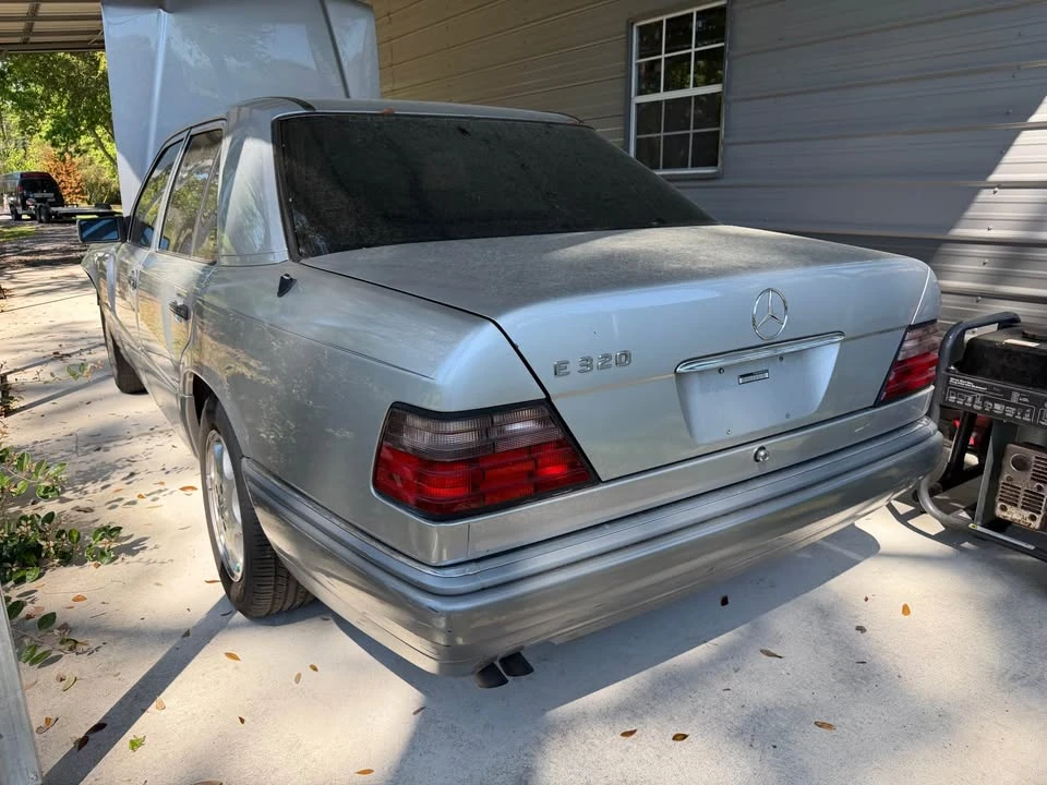 1993 Mercedes-Benz W124 E-Class - Image 6 of 17