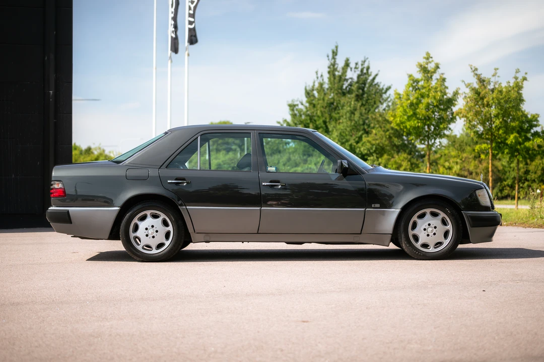 1993 Mercedes-Benz W124 E-Class - Image 5 of 31