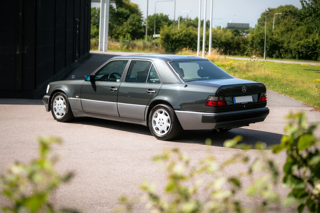 1993 Mercedes-Benz W124 E-Class - Image 17 of 31