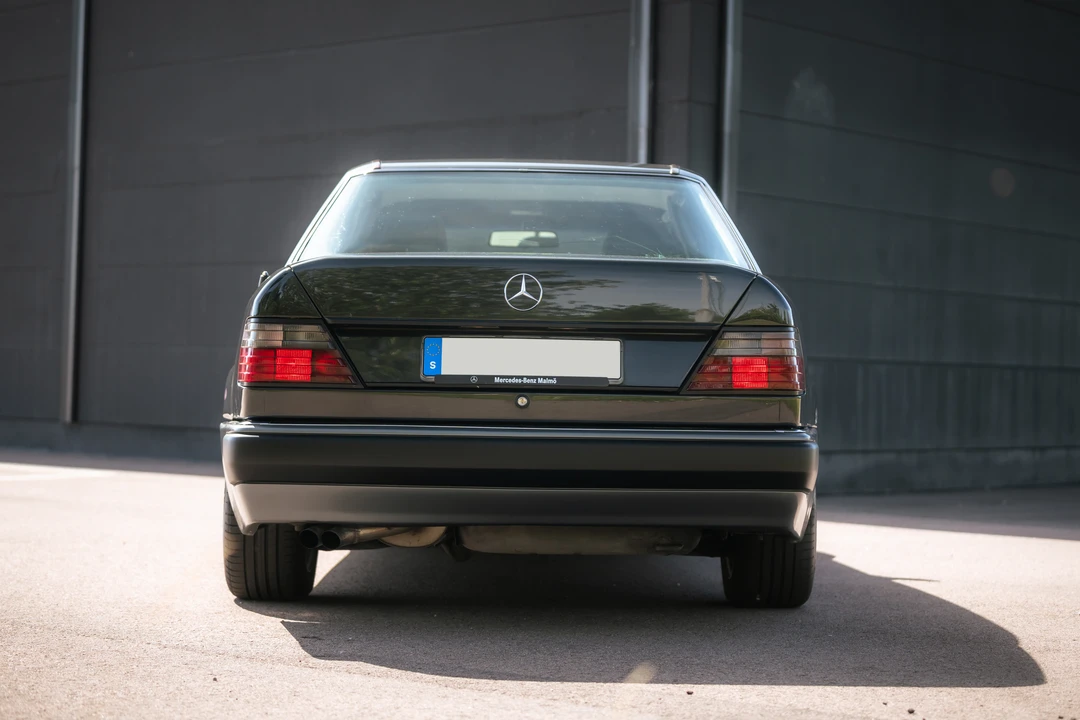 1993 Mercedes-Benz W124 E-Class - Image 13 of 31