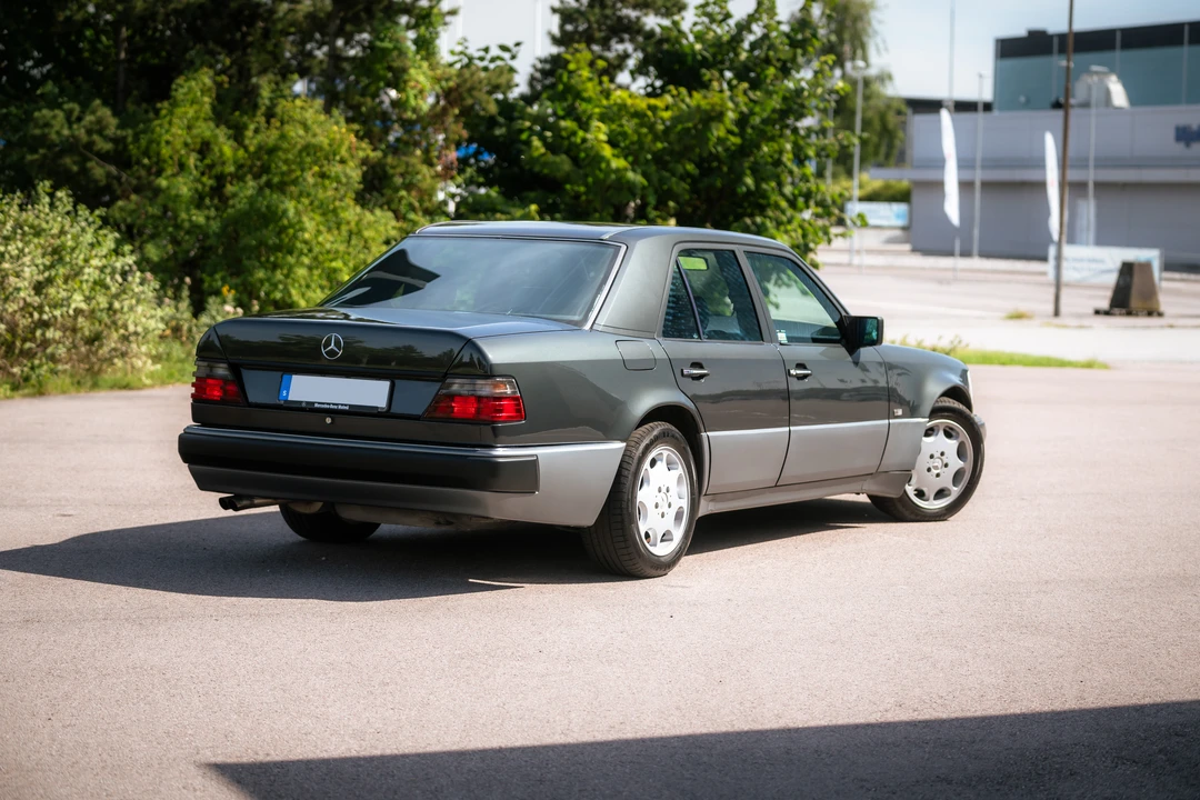 1993 Mercedes-Benz W124 E-Class - Image 6 of 31