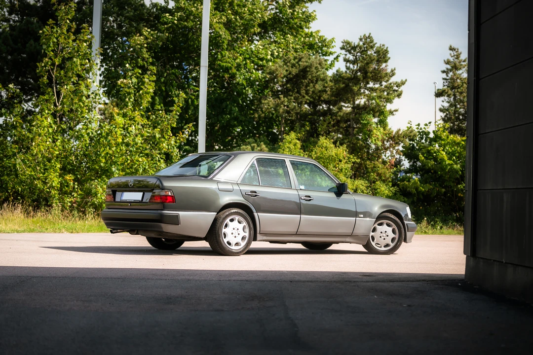 1993 Mercedes-Benz W124 E-Class - Image 19 of 31