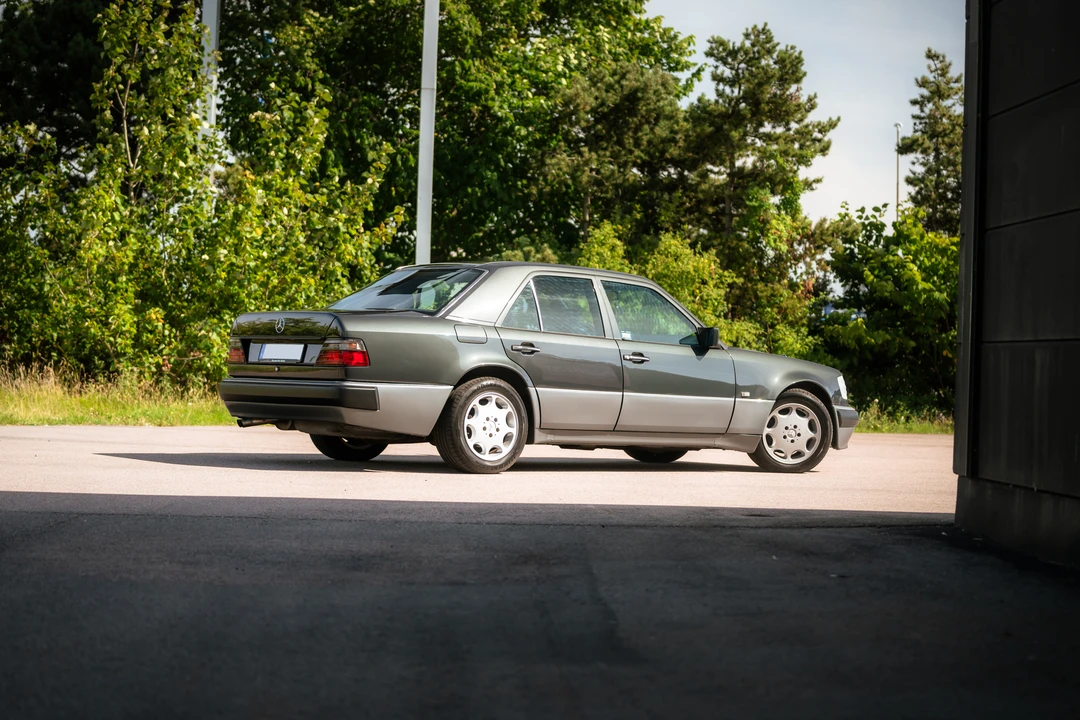1993 Mercedes-Benz W124 E-Class - Image 20 of 31