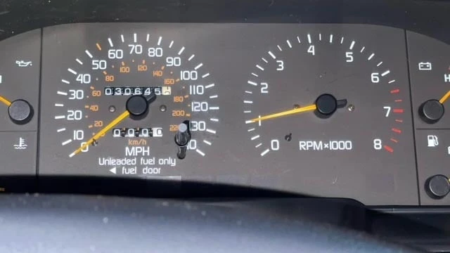 1993 Mercury Capri - Image 8 of 17