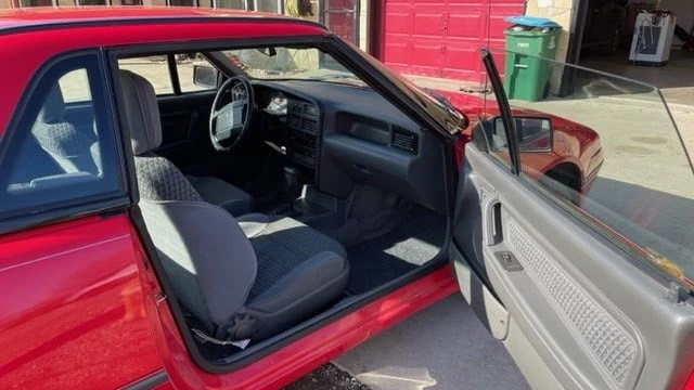 1993 Mercury Capri - Image 13 of 17