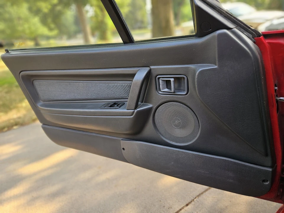 1993 Mercury Capri - Image 8 of 20