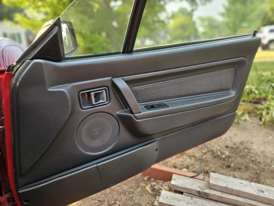 1993 Mercury Capri - Image 9 of 20