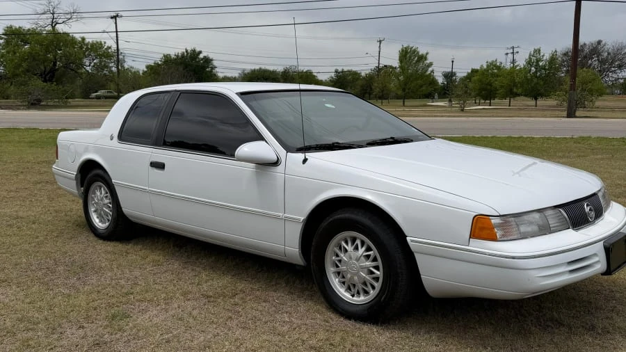 1993 Mercury Cougar 4th+ Gen - Image 7 of 17